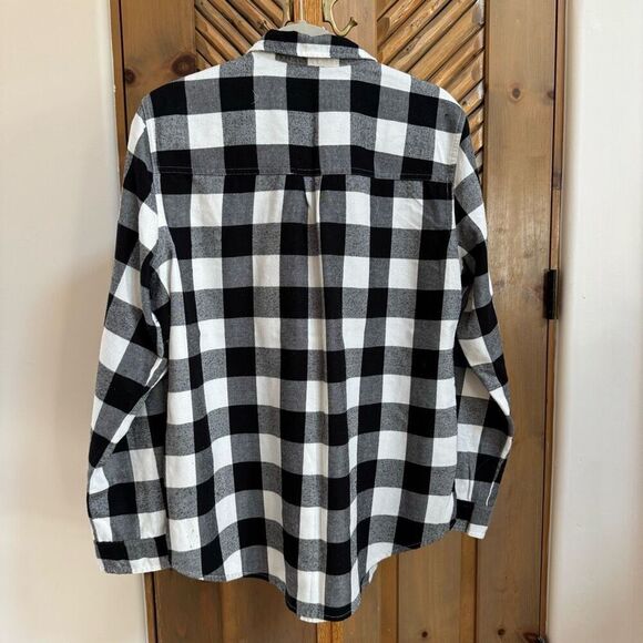 Abercrombie & Fitch (XL) soft flannel button down shirt - Picture 2 of 5